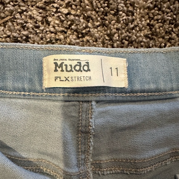 Mudd Jean Shorts - Picture 2 of 2